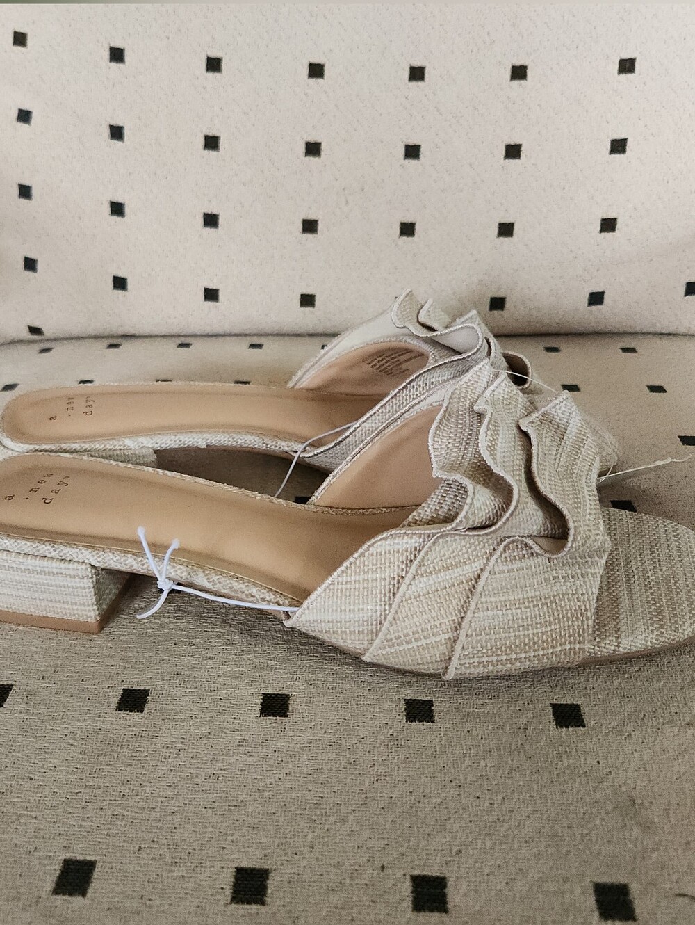 A New Day Lyta Raffia Ruffle Sandals Neutral Beige Slide Low Block Heel 11